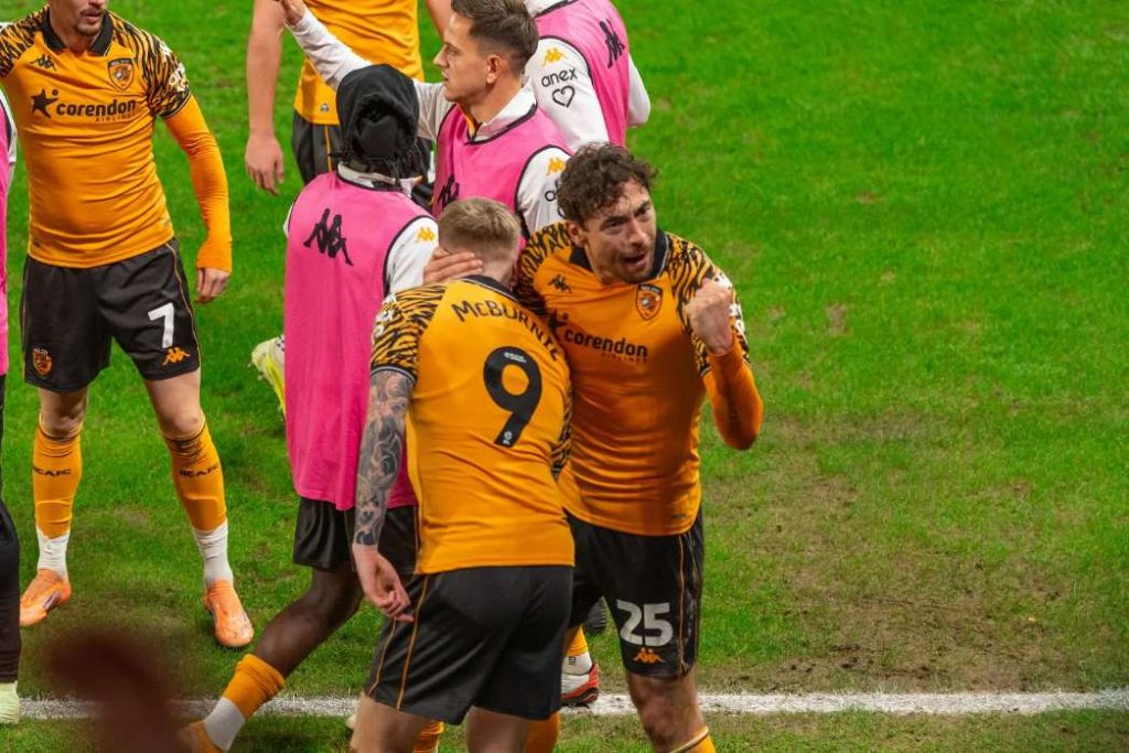 赫尔城挑战米尔沃尔：天空博彩冠军联赛圣诞前客场大战！