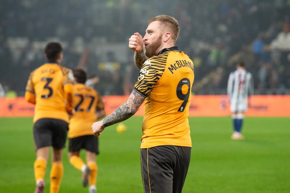 赫尔城1-0西布朗维奇：麦克伯尼点球助力三连胜，赫尔城稳步攀升至第四名！