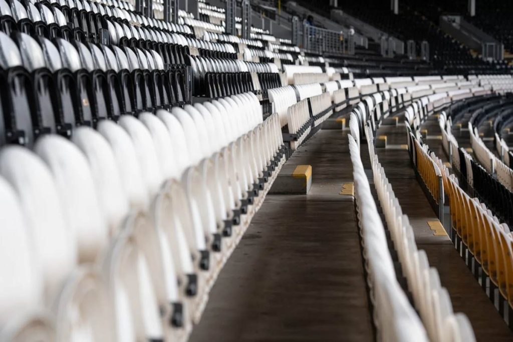 赫尔城VS沃特福德！激战即将打响，门票与视频订阅大揭秘！